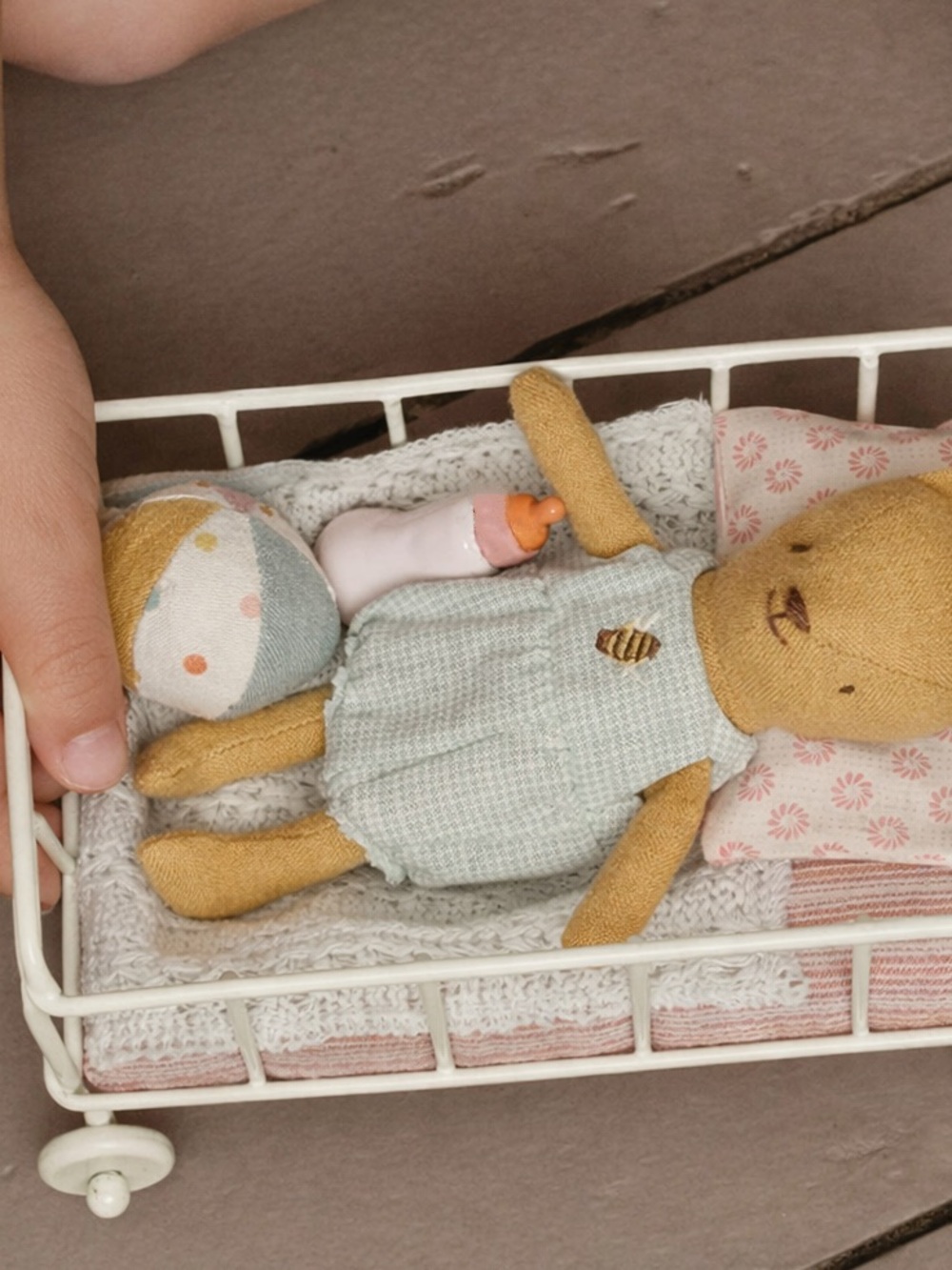 NWT Maileg Cot Bed Micro - Rose W/ Cream Knit Blanket